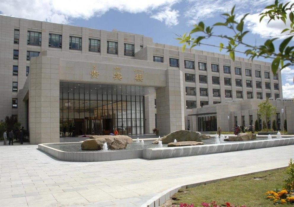 Lhasa Hotel Exterior photo